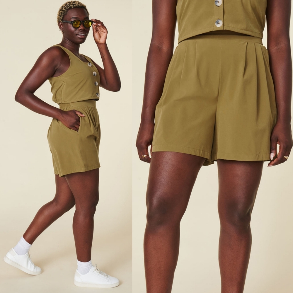 WAYRE Limited Edition Travel Pocket Bermuda Flow Shorts In Plant M.